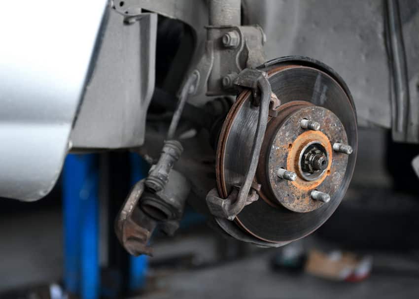 You are currently viewing Why it is Essential to Keep Your Brakes Well Maintained