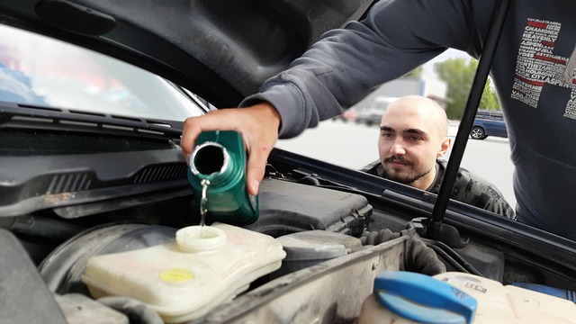 You are currently viewing Knowing When to Change Your Oil