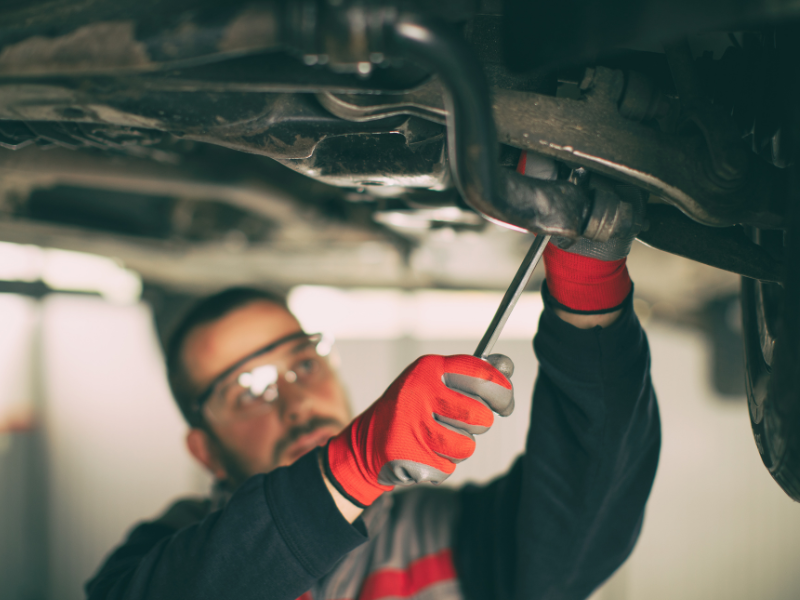 Read more about the article How To Choose the Right Car Restoration Shop