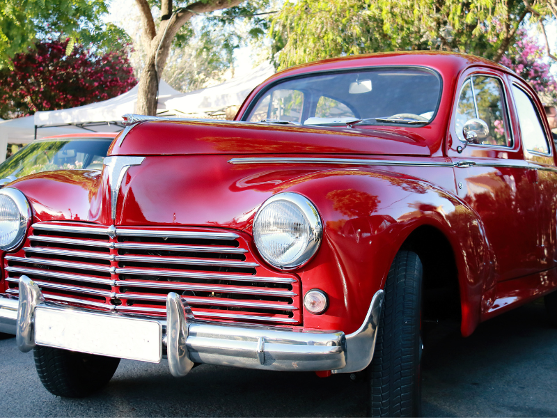 Read more about the article How to Choose the Perfect Classic Car for You
